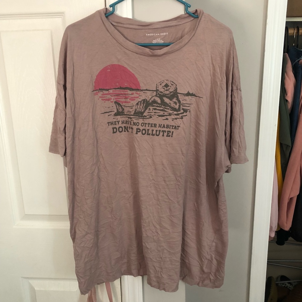 American Eagle Oversized Graphic Tee
